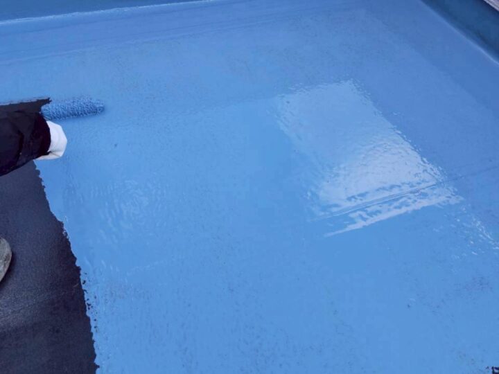 ベランダ施工中