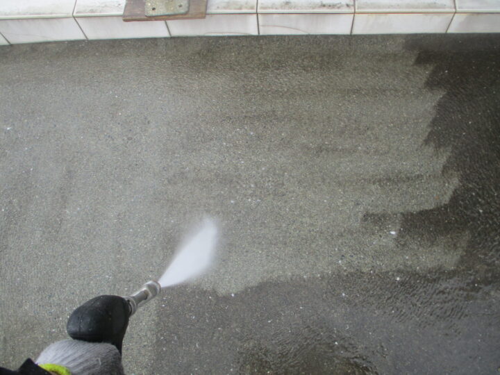 駐車場土間高圧洗浄