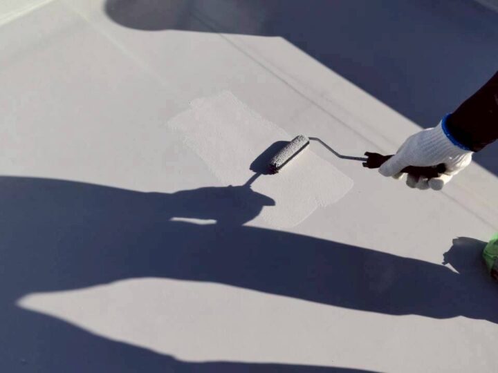 ベランダ施工中