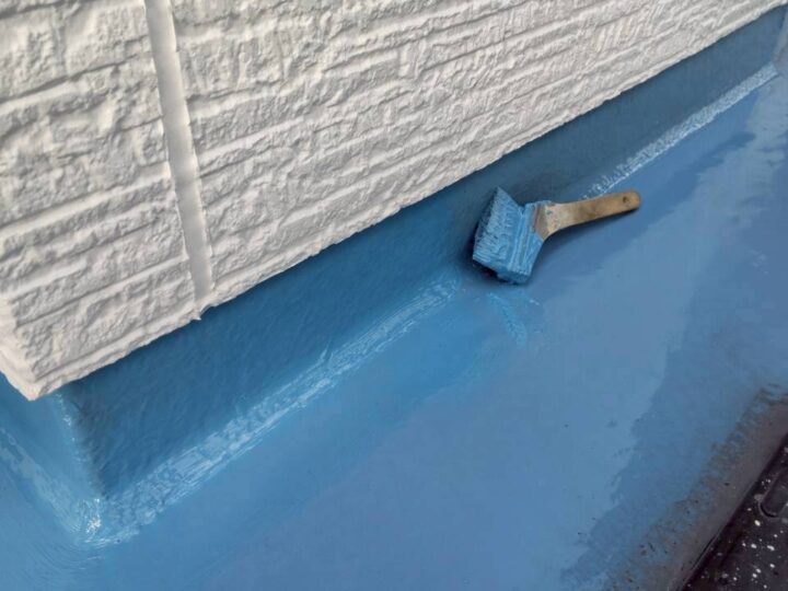 ベランダ施工中