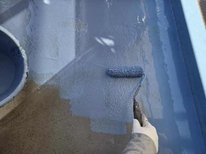 ベランダ施工中