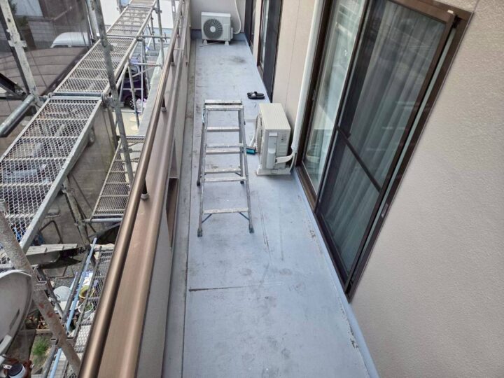 ベランダ施工前