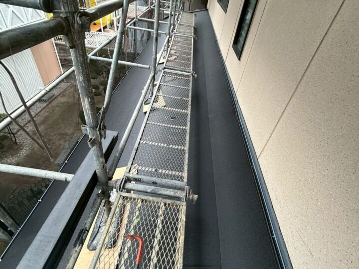 屋根カバー工事