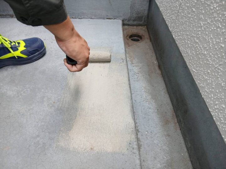 ベランダ施行中