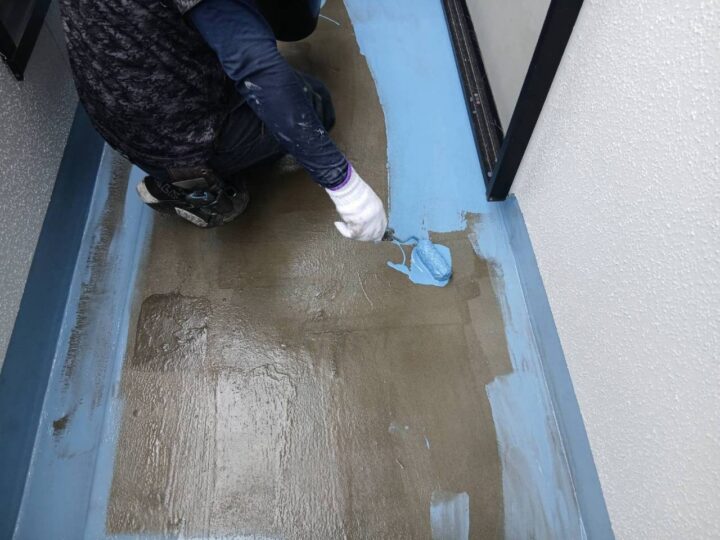 ベランダ施行中